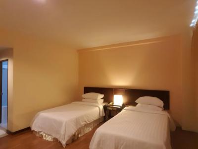 Dusit - 3