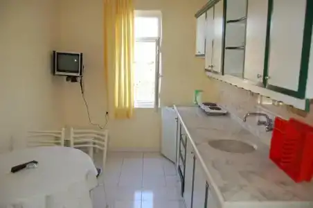 Side Linda Apart - 4