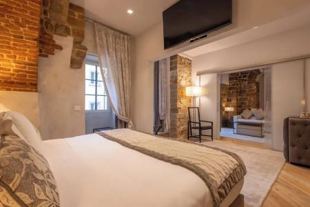 Donati Luxury Tower Suites - 157