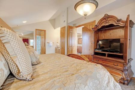 Grand Crowne by Capital Vacations - 176