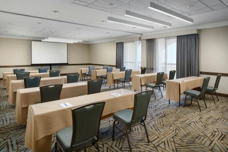 Hilton Phoenix Airport - 20