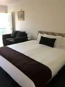 Best Western Cattle City Motor Inn - 83