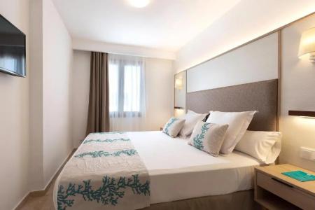 Alua Suites Las Rocas - 36