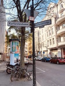 Castell am Kurfürstendamm - 12