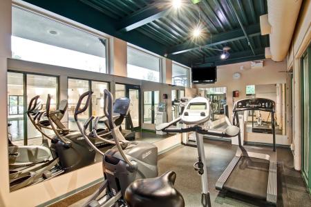 Rodeway Inn & Suites - 20