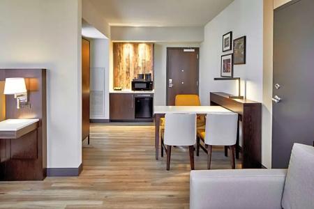 Embassy Suites by Hilton Nashville - 92