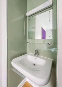 Lse Carr-Saunders Hall - 25