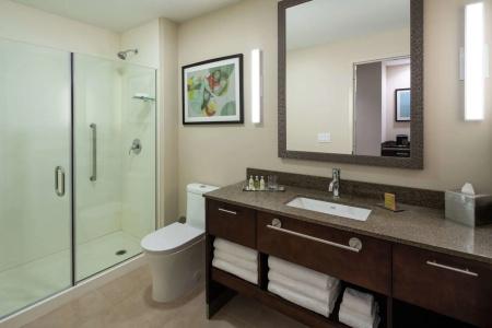 DoubleTree by Hilton Miami Doral - 7