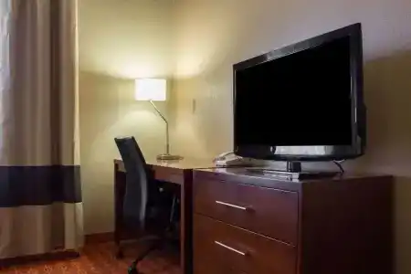 Comfort Inn & Suites near Kino Sports Complex - 35