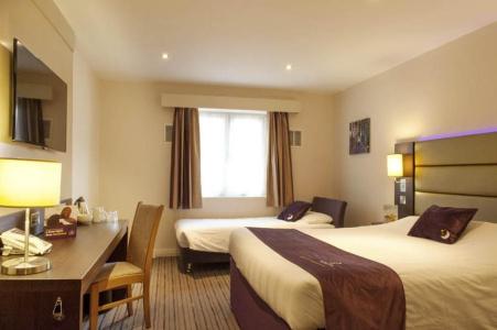 Premier Inn Hendon - The Hyde - 22
