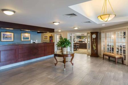 Ramada by Wyndham Boston - 1