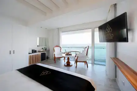 The Ciao Stelio Deluxe (Adults Only) - 28