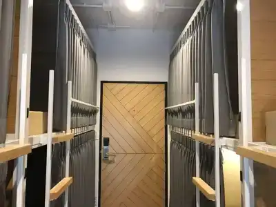 Bed One Block Hostel - 19