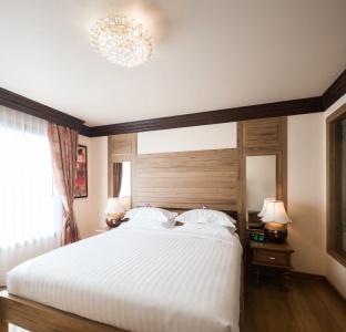 Peak Nimman Prestige - 2