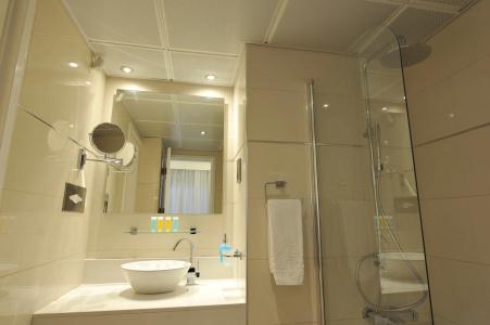 St George Spa & Beach Resort - 17