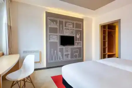 ibis Mons Centre Gare - 29