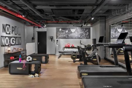 Moxy Duesseldorf City - 10