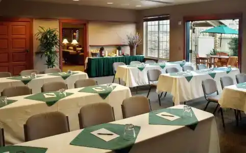 Larkspur Landing - An All-Suite - 23