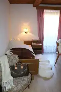 Serena - 30