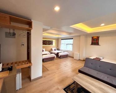 ViaVia boutique - - 1