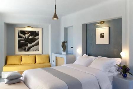 Voreina Gallery Suites - 32