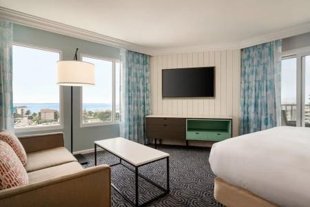 DoubleTree by Hilton Ocean City Oceanfront - 42