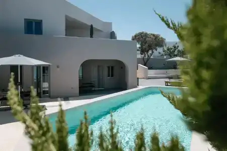 Elements Cozy Suites - 18