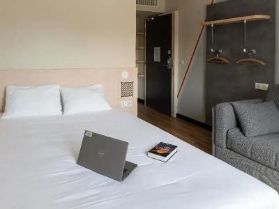 ibis budget Saint Malo Centre - 64