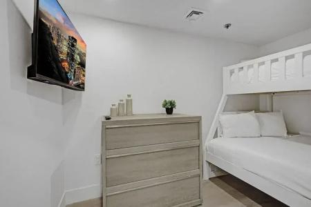 The Alexander All Suites - 581