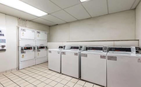 Red Roof Inn Plus+ & Suites Houston – Iah Airport Sw - 28