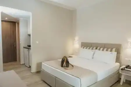 Ammos Beach Seaside Luxury Suites - 61