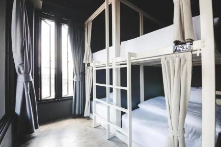 Issara by D Hostel - 36