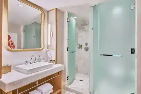 JW Marriott Parq - 83