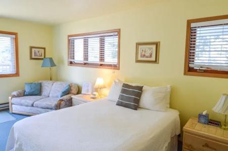 Sea Treasures Inn - 18