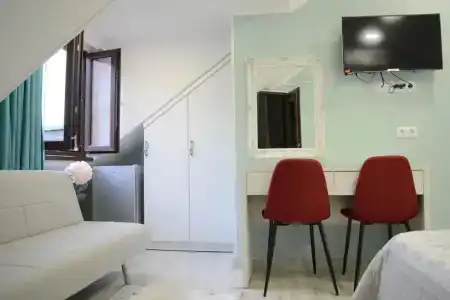 Nicolas - 36