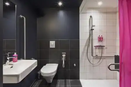 Moxy Lausanne City - 24