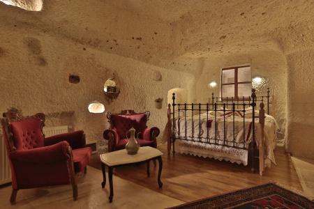 Village Cave House - 14