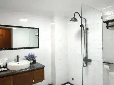 KháCh sạn Ngọc Lan hạ Long - 22