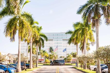Hilton Palm Beach Airport - 28