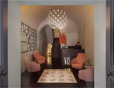 Vis Urban Suites & Spa - 8