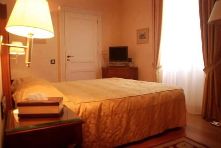 Siora Vittoria Boutique - 88