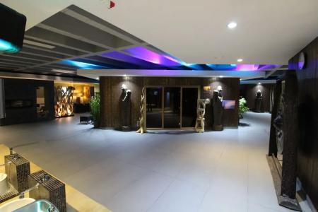 VitaLounge Sports & Spa - 18