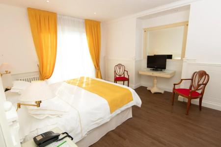 Universal Terme - 22
