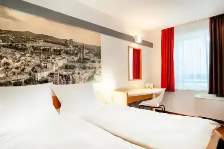 ibis Bonn - 61