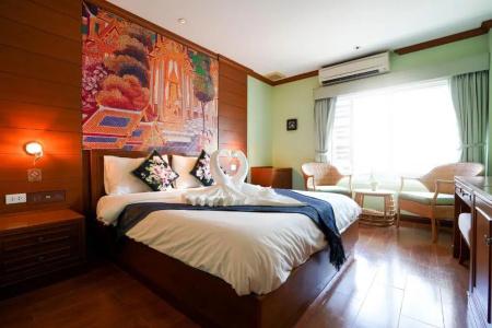 Baan Sukhumvit Soi 18 - 38