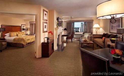 The Paramount Portland - 26