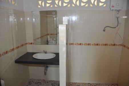 Pranee Beach Bungalows - 6