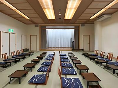 Yuyado Kuttari Onsen Lake Inn - 17