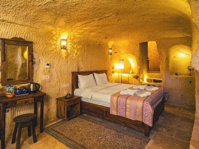 Atilla's Cave - 32