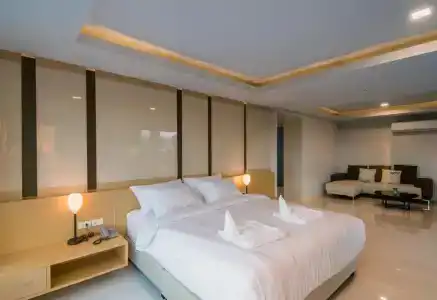 The Peak - 40